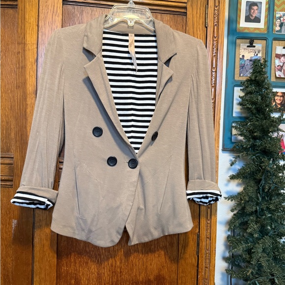 Bailey 44 Tan Double-Breasted Blazer with Striped Lining - Picture 1 of 11